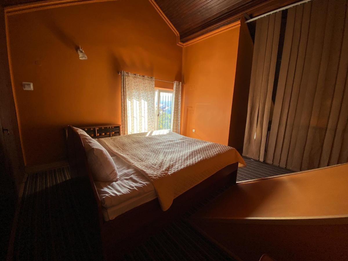 Olena Resort Briukhovychi Exterior photo