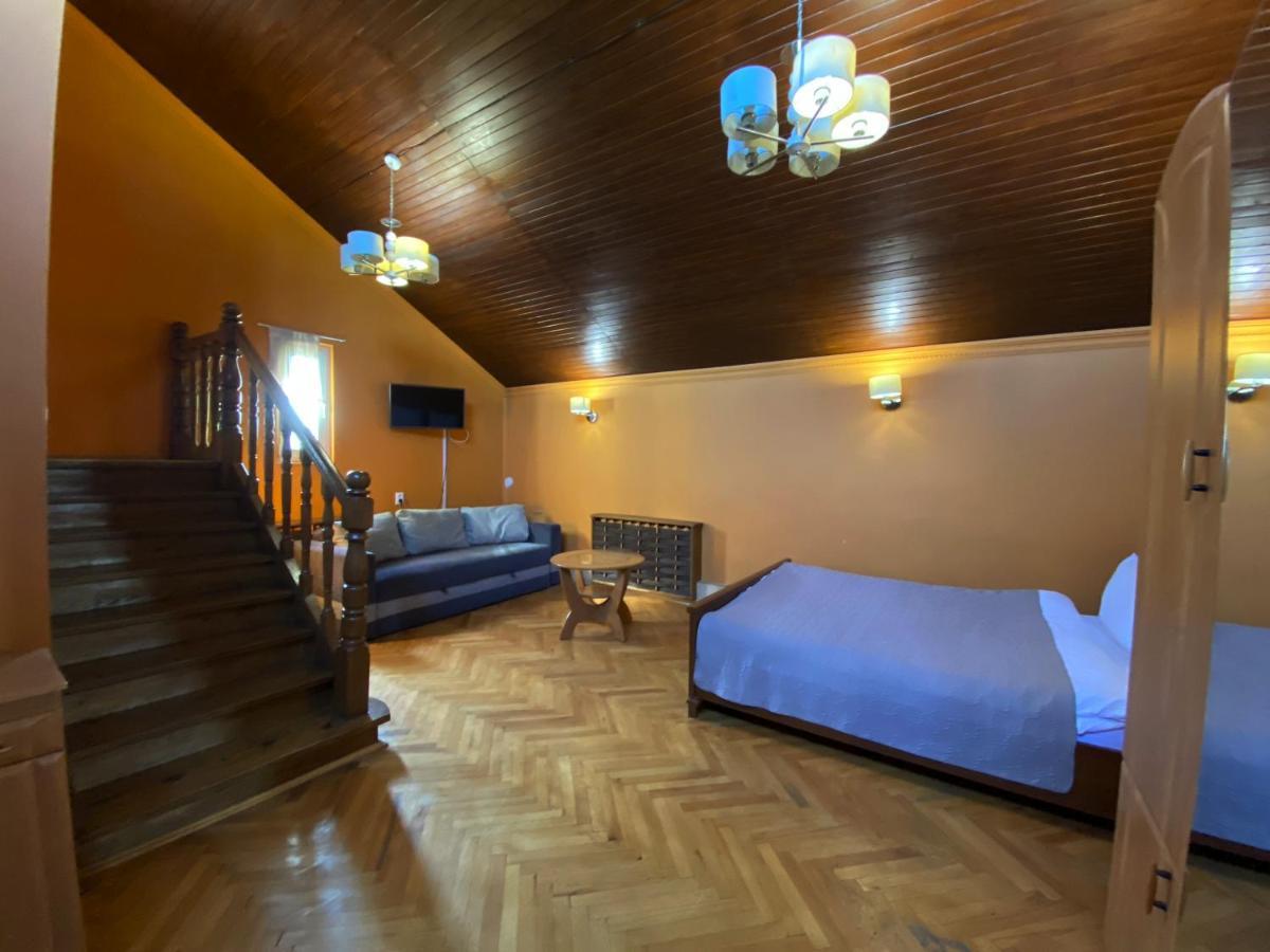 Olena Resort Briukhovychi Exterior photo