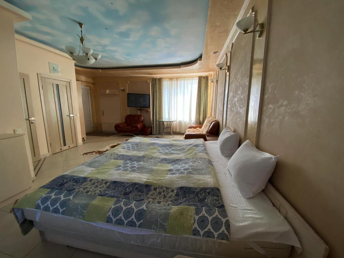 Olena Resort Briukhovychi Exterior photo