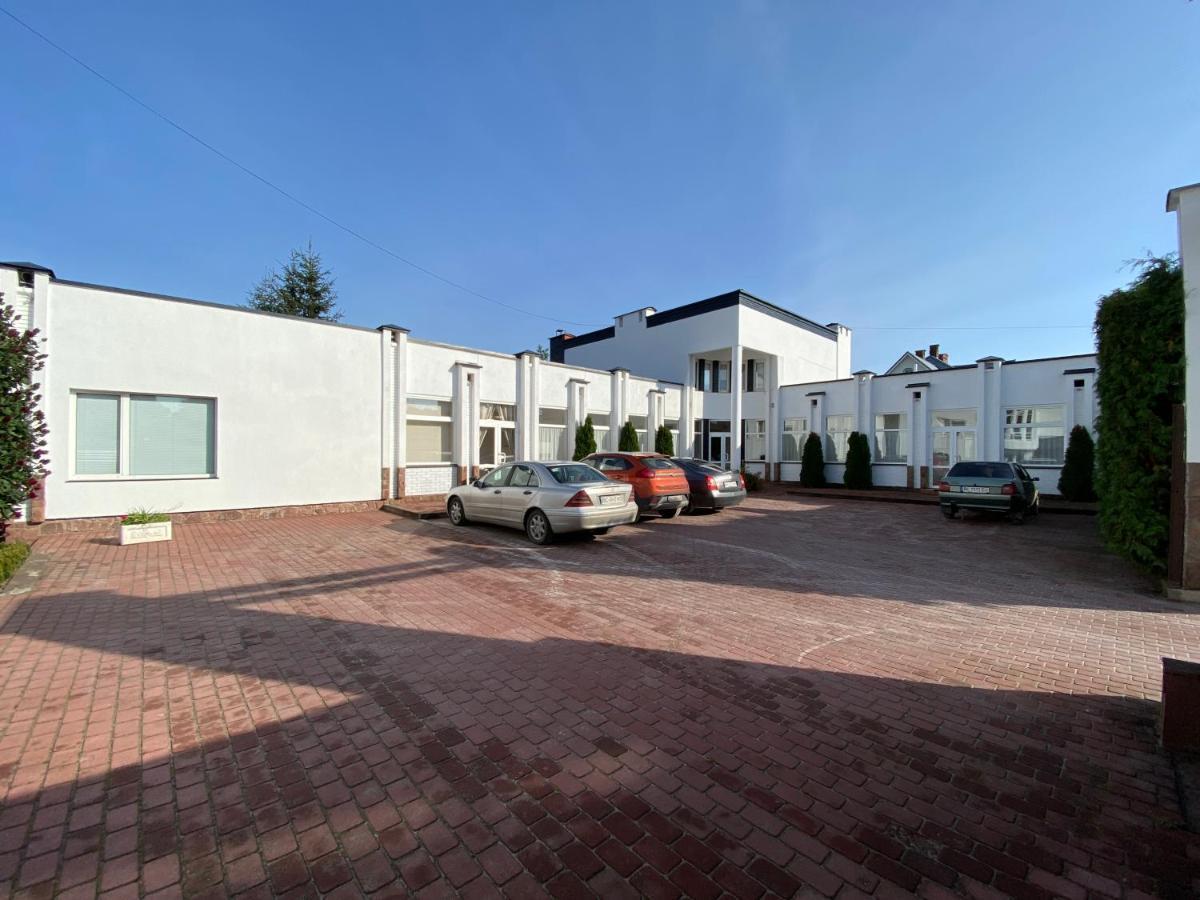 Olena Resort Briukhovychi Exterior photo