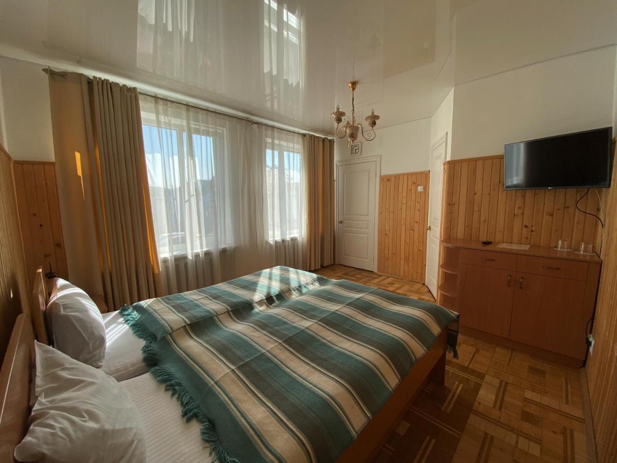 Olena Resort Briukhovychi Exterior photo