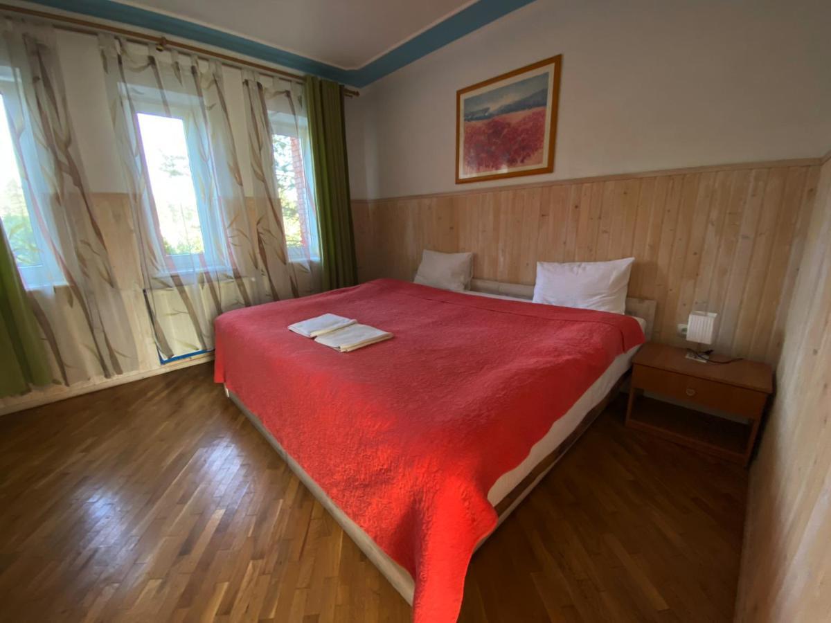 Olena Resort Briukhovychi Exterior photo