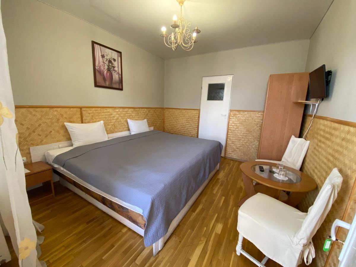 Olena Resort Briukhovychi Exterior photo