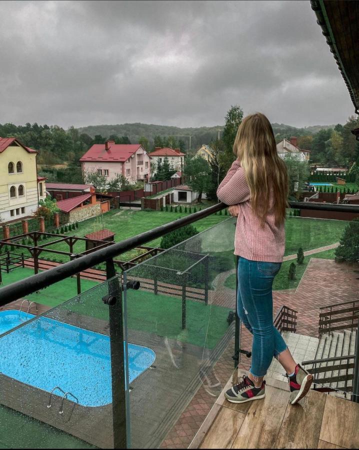 Olena Resort Briukhovychi Exterior photo